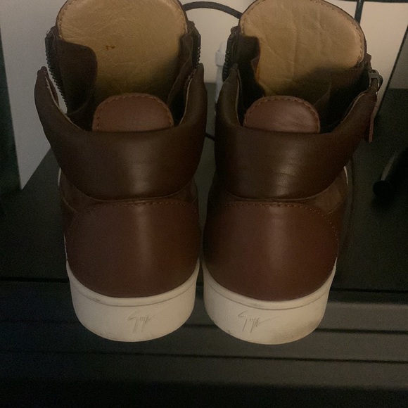 Brown Giuseppe Zanotti in very good condition with dust bag no box - Picture 6 of 6